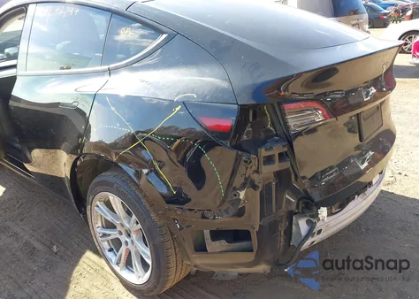 2022 Tesla Model Y Long Range Dual Motor All-Wheel Drive из США, поврежденный, VIN 7SAYGDEE9NF388304